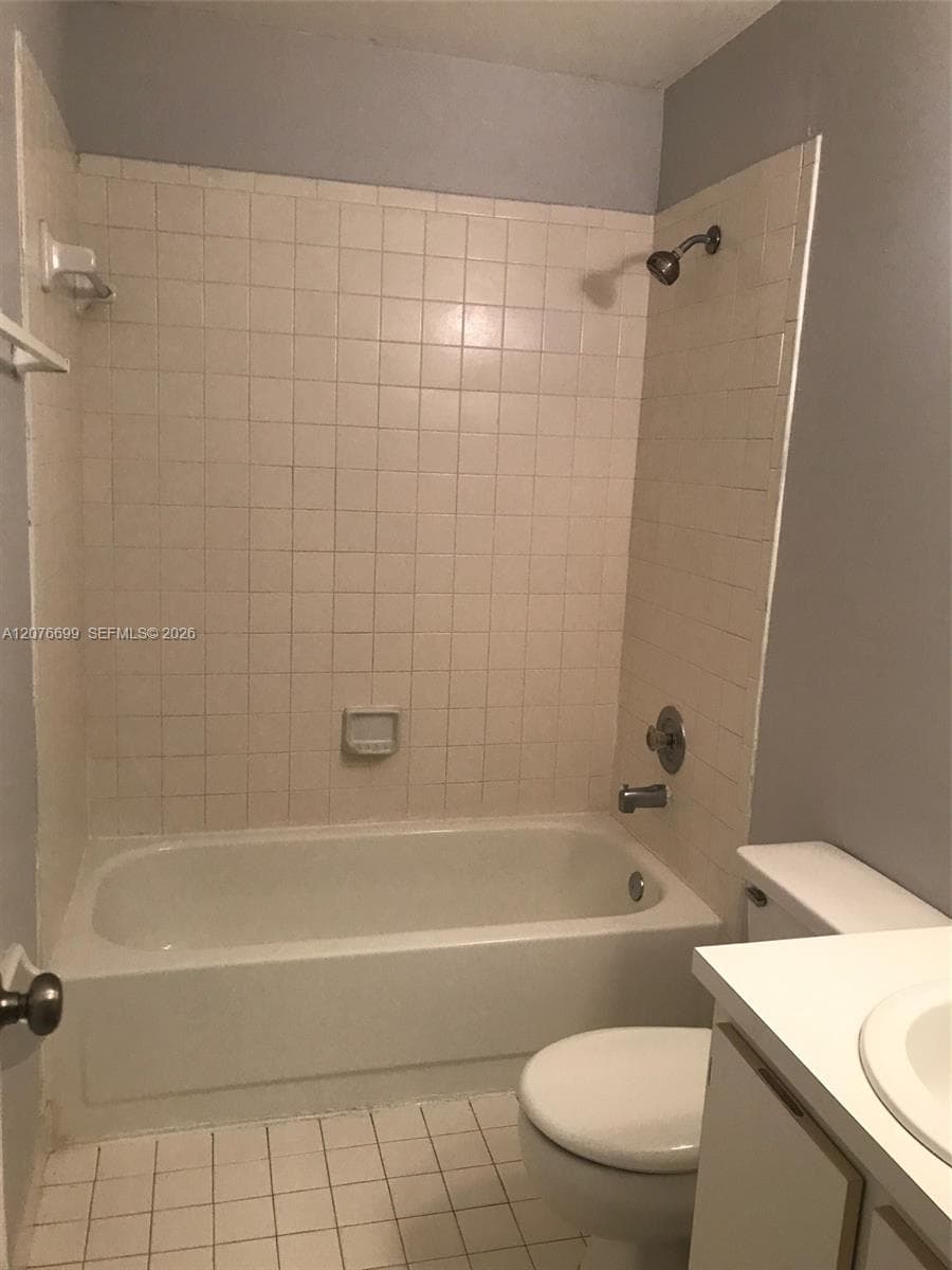 BANYAN TREE CONDO 8 · #202 in Miami - Photo 8