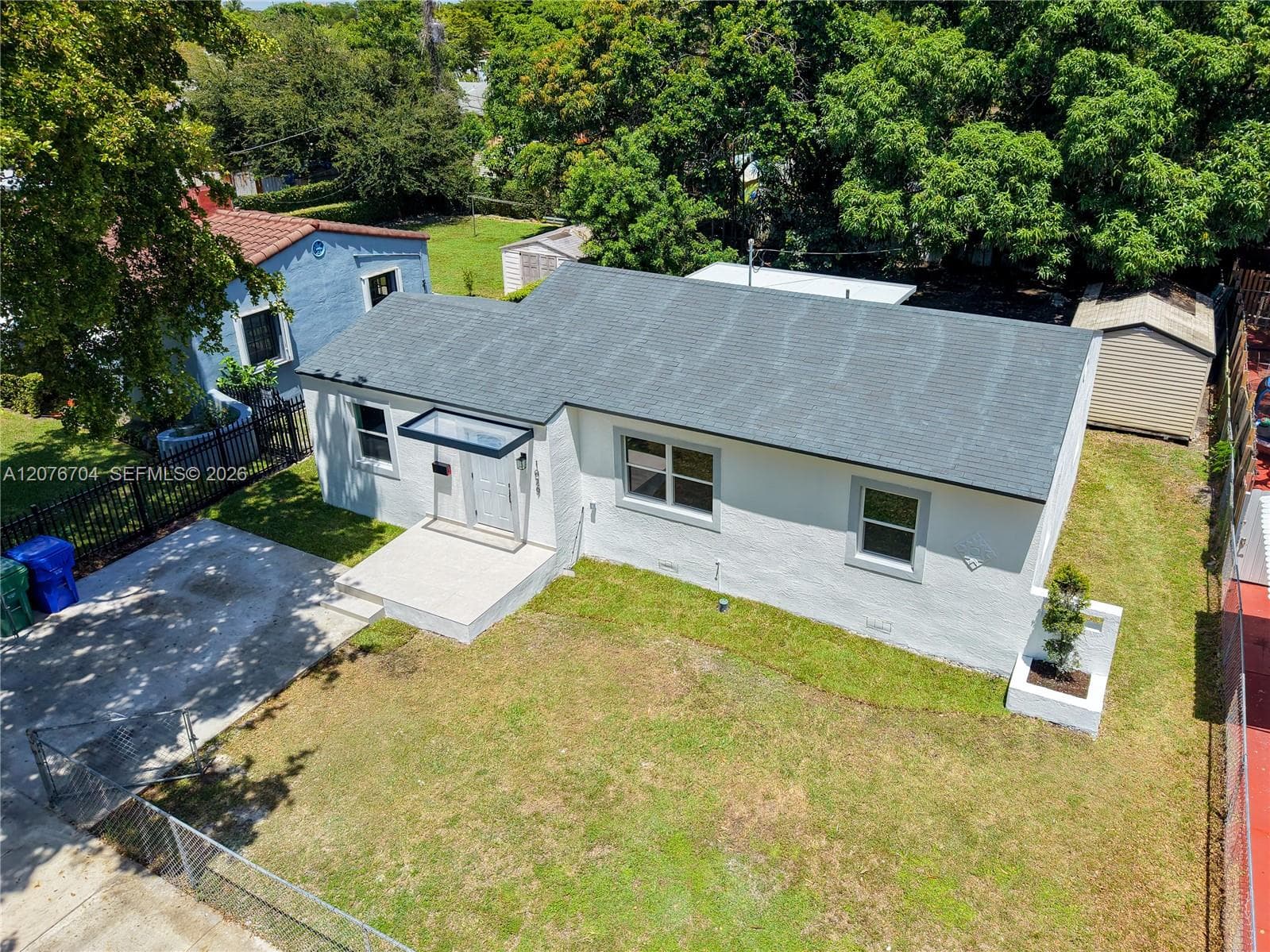 1029 NW 42nd St photo 33