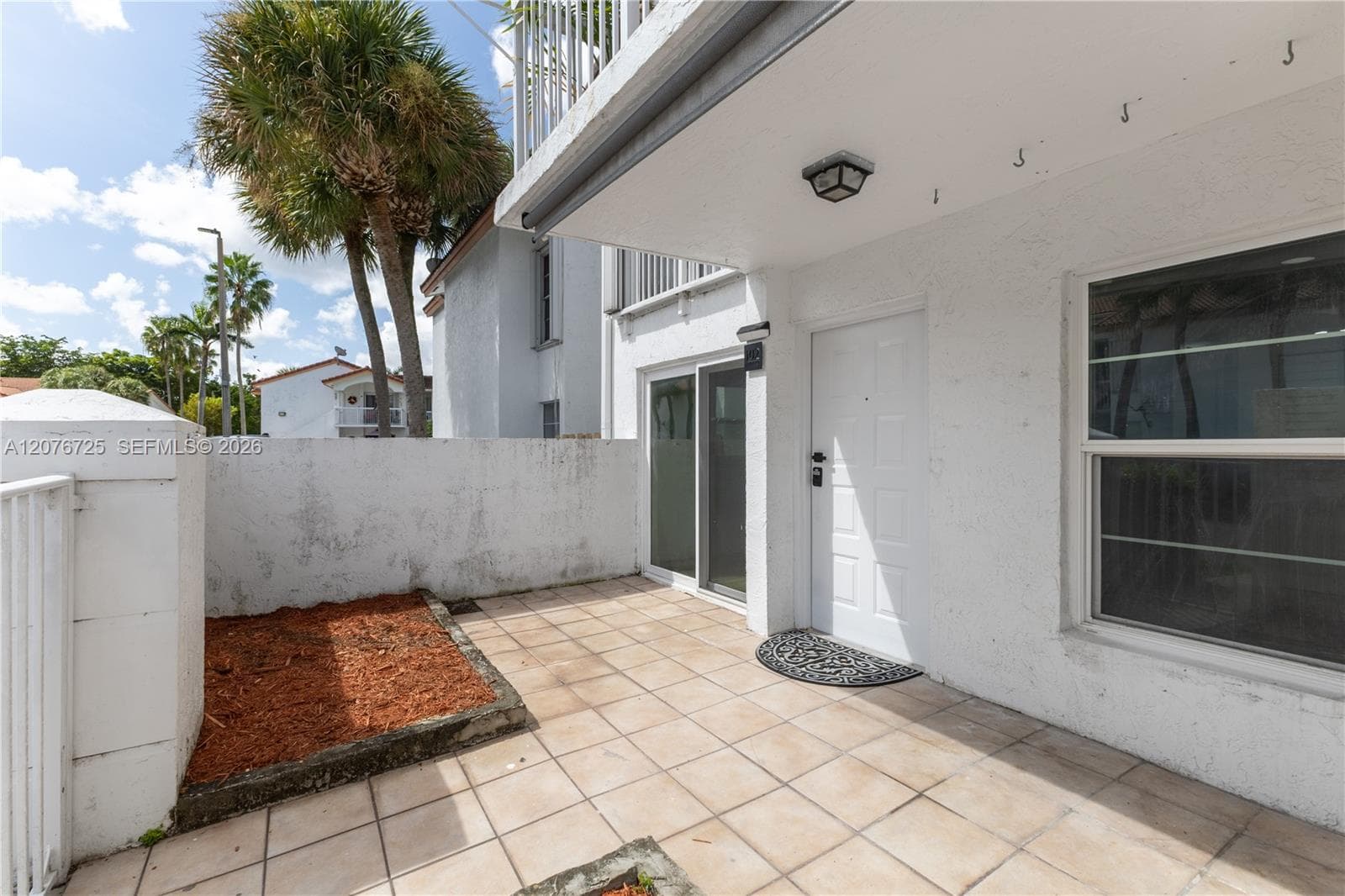 POINT LAKE CONDO II · #102 in Miami - Photo 6