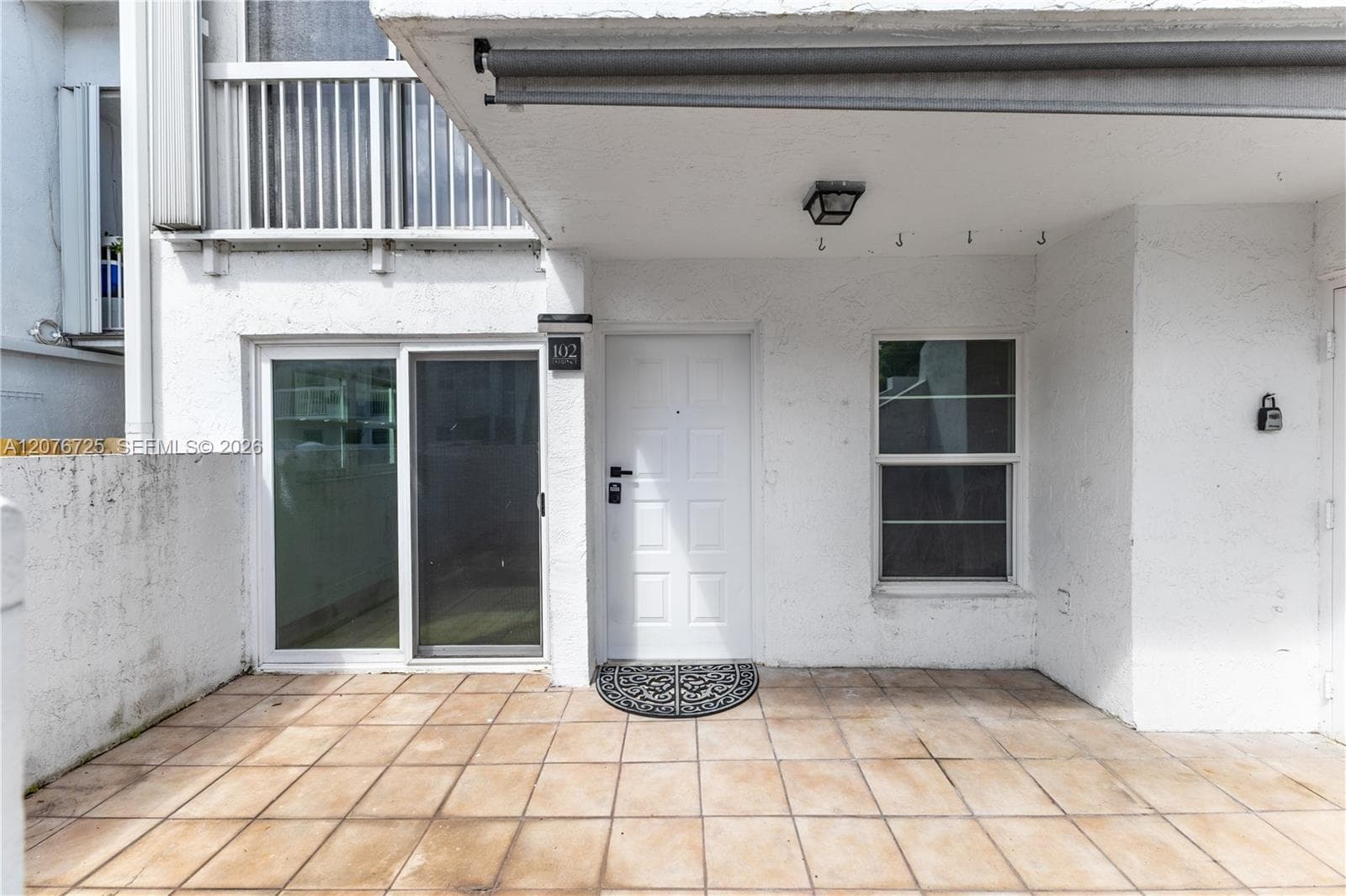 POINT LAKE CONDO II · #102 in Miami - Photo 5