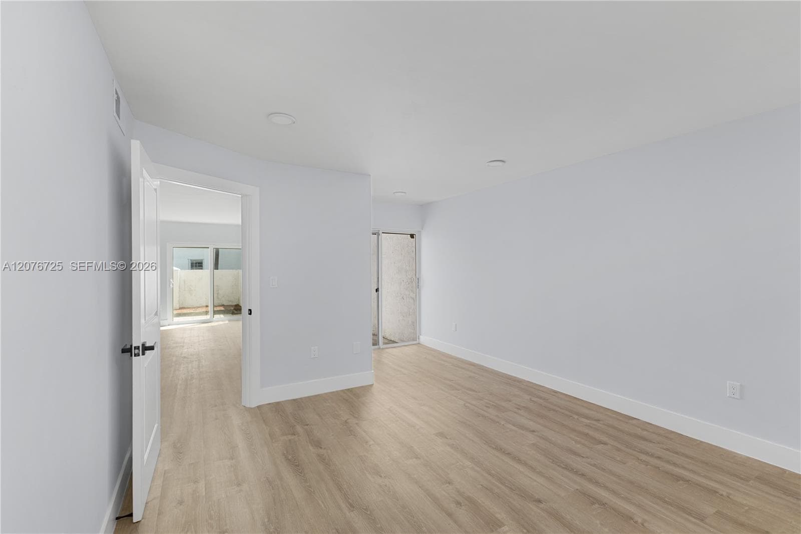 POINT LAKE CONDO II · #102 in Miami - Photo 24