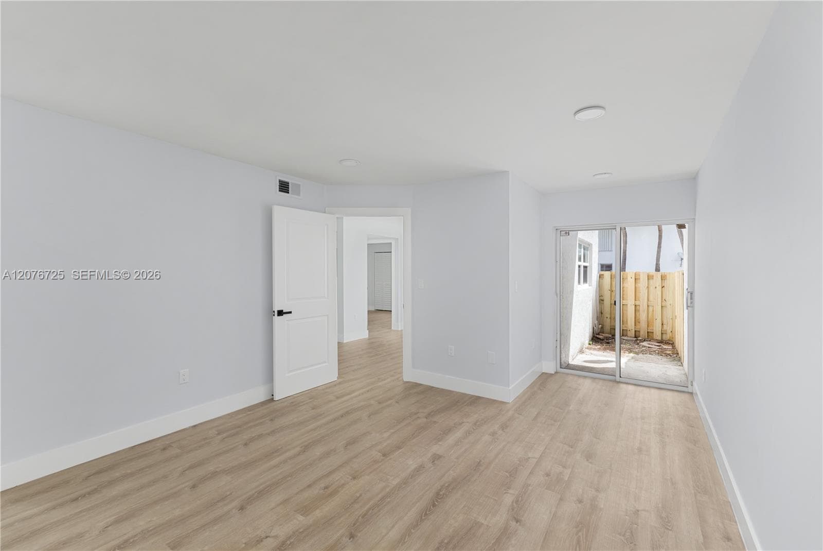 POINT LAKE CONDO II · #102 in Miami - Photo 25
