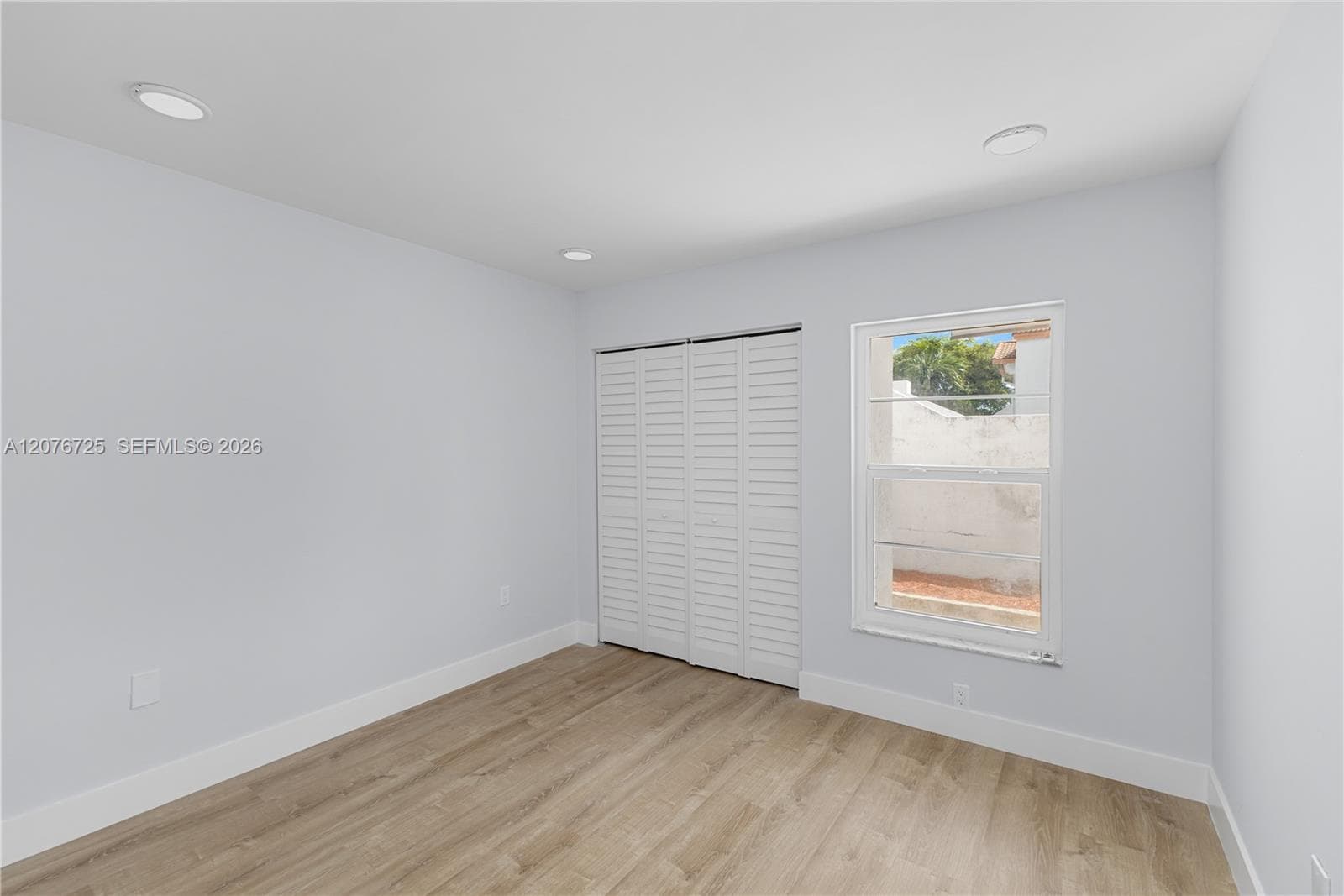POINT LAKE CONDO II · #102 in Miami - Photo 21