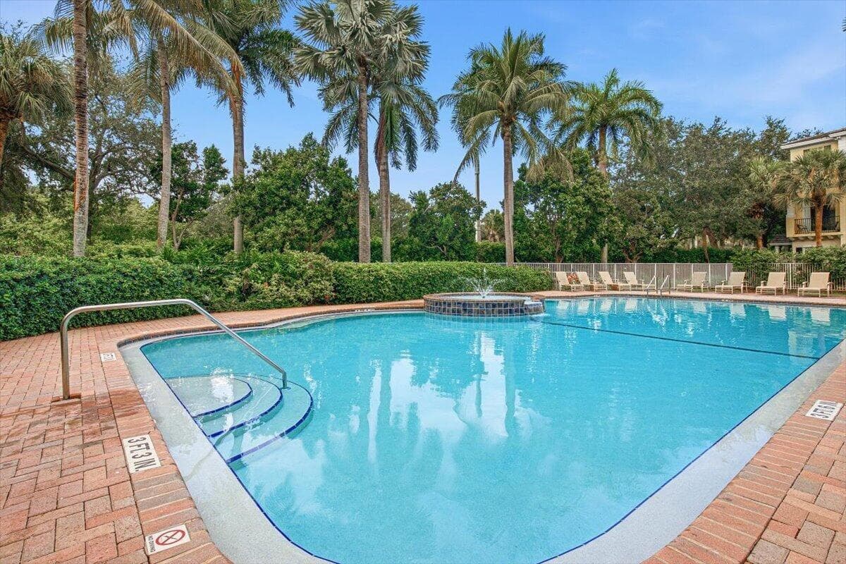 05-Pool