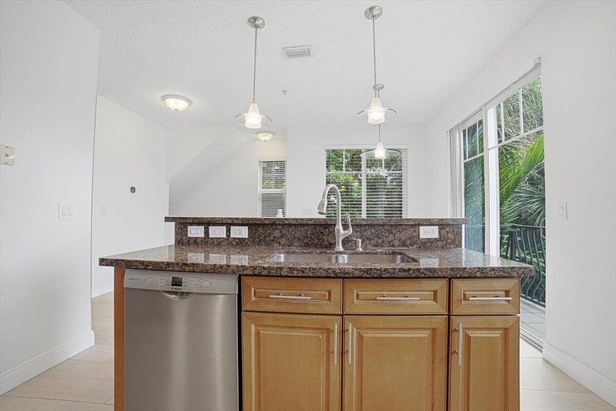 23-Kitchen-C