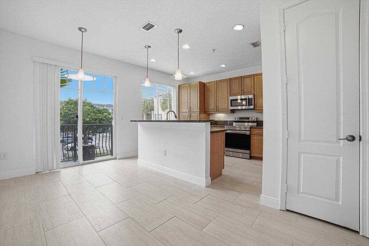 26-Kitchen-Dining Area-B