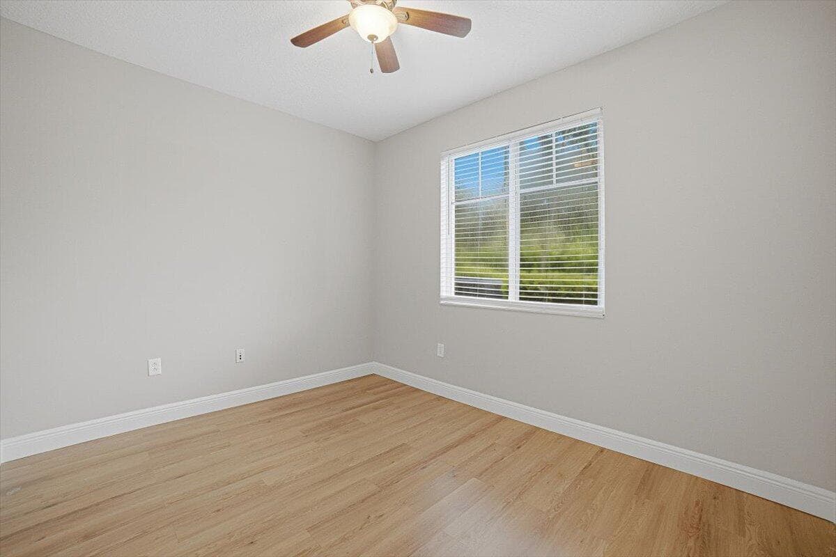 09-Bedroom1