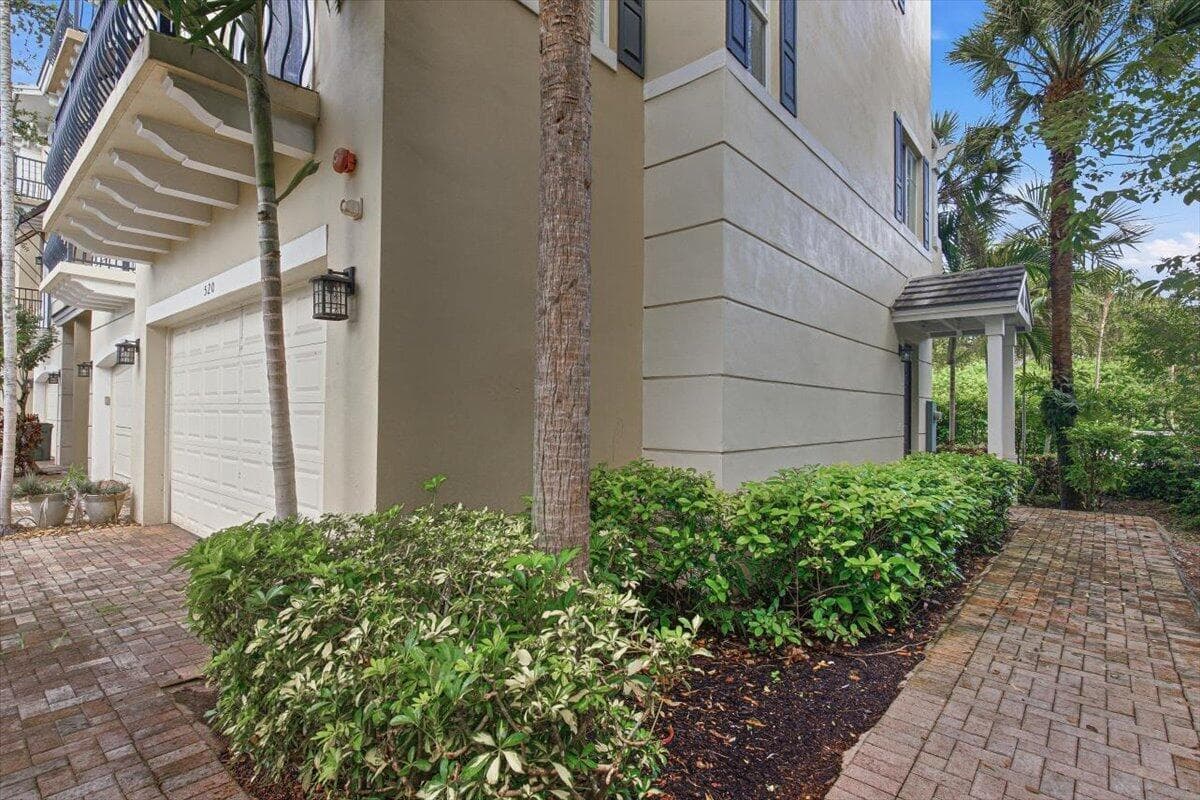 18-Front Home-C