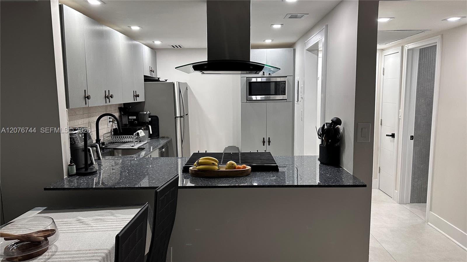 PARKER PLAZA CONDO ESTATE · #1611 in Hallandale Beach - Photo 6