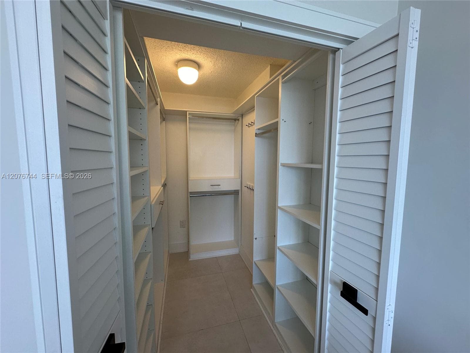 PARKER PLAZA CONDO ESTATE · #1611 in Hallandale Beach - Photo 11