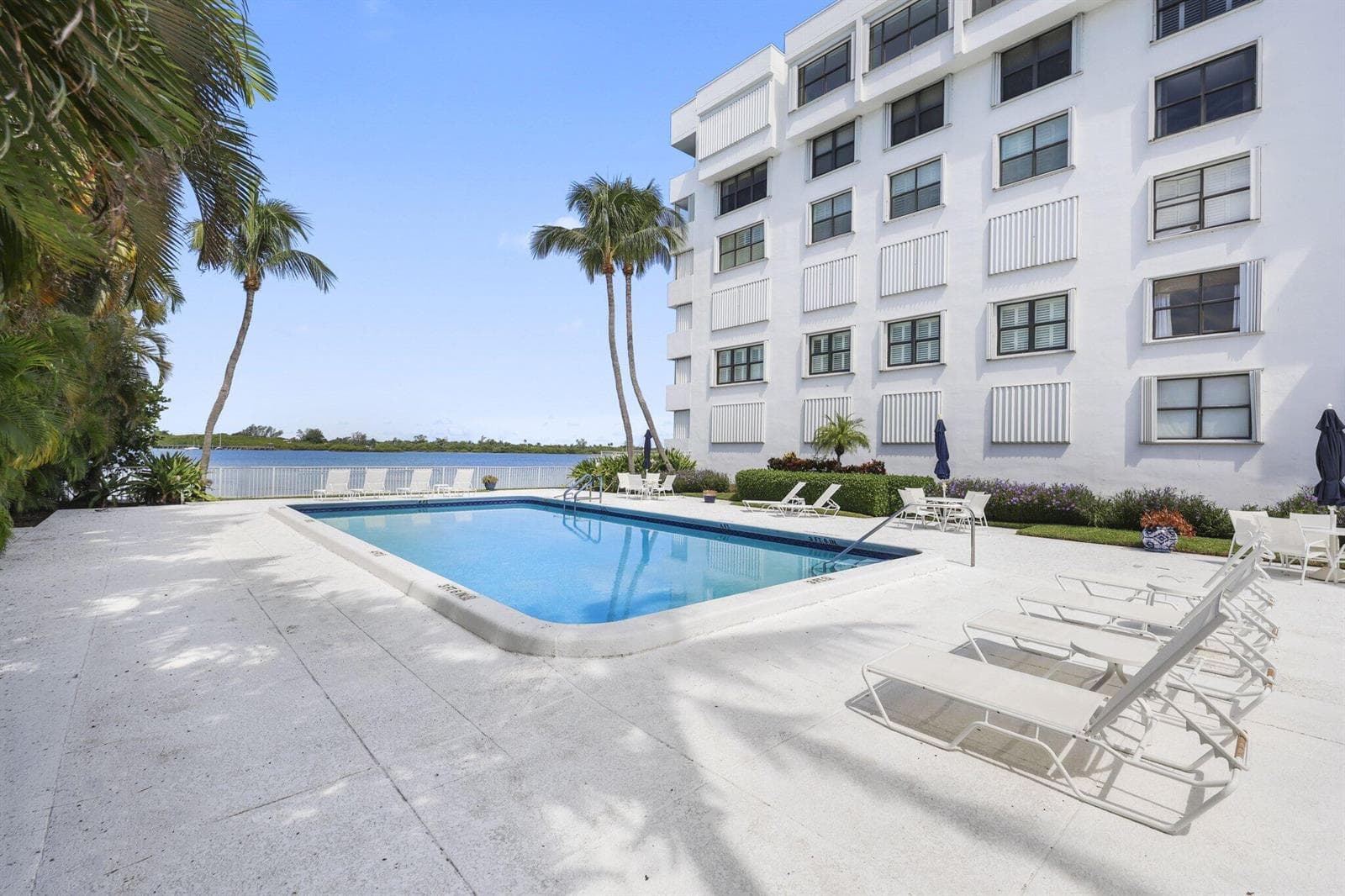 2860 S Ocean Blvd - 33.jpg-SMALL