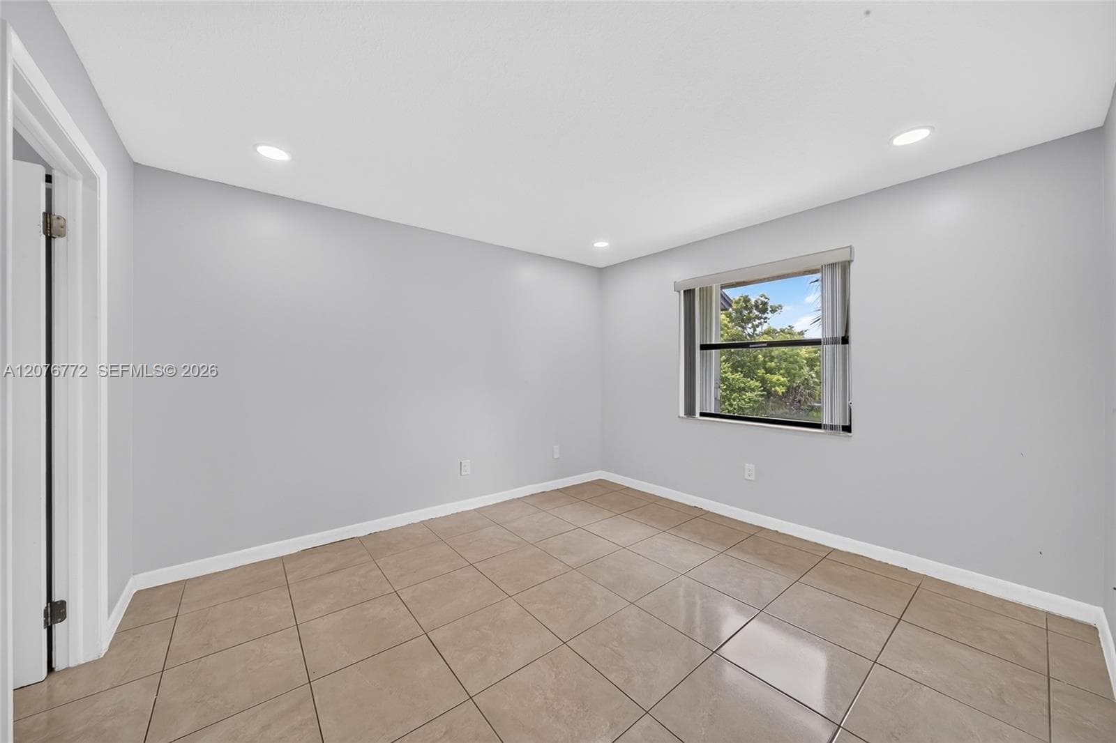 ROZLAND CONDO · #1-207 in Miami - Photo 15