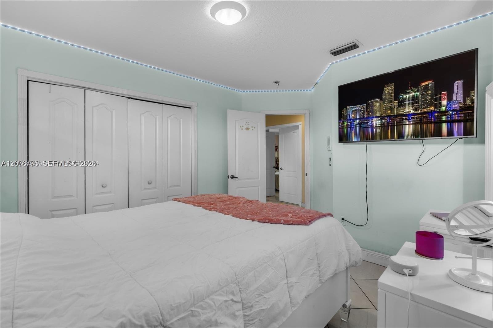 13904 SW 18th Ter photo 23