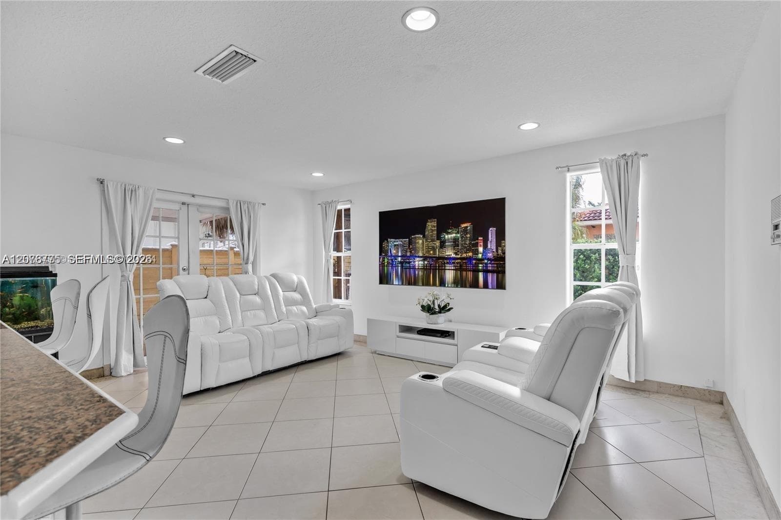 13904 SW 18th Ter photo 15