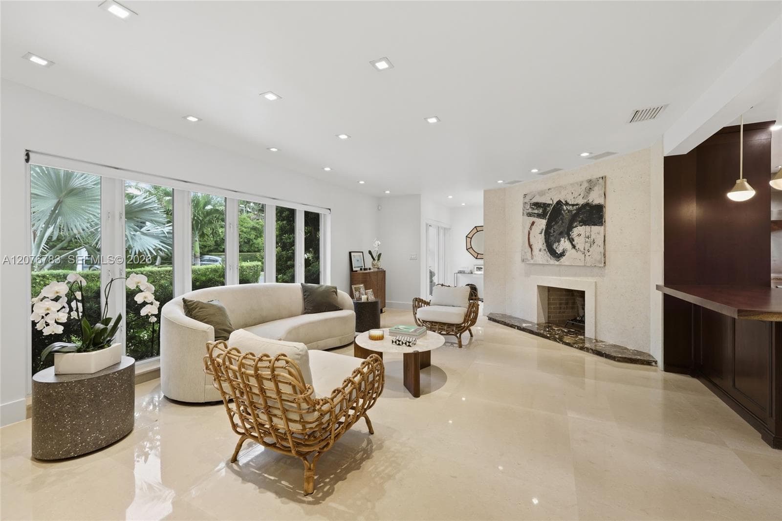571 S Mashta Dr photo 6