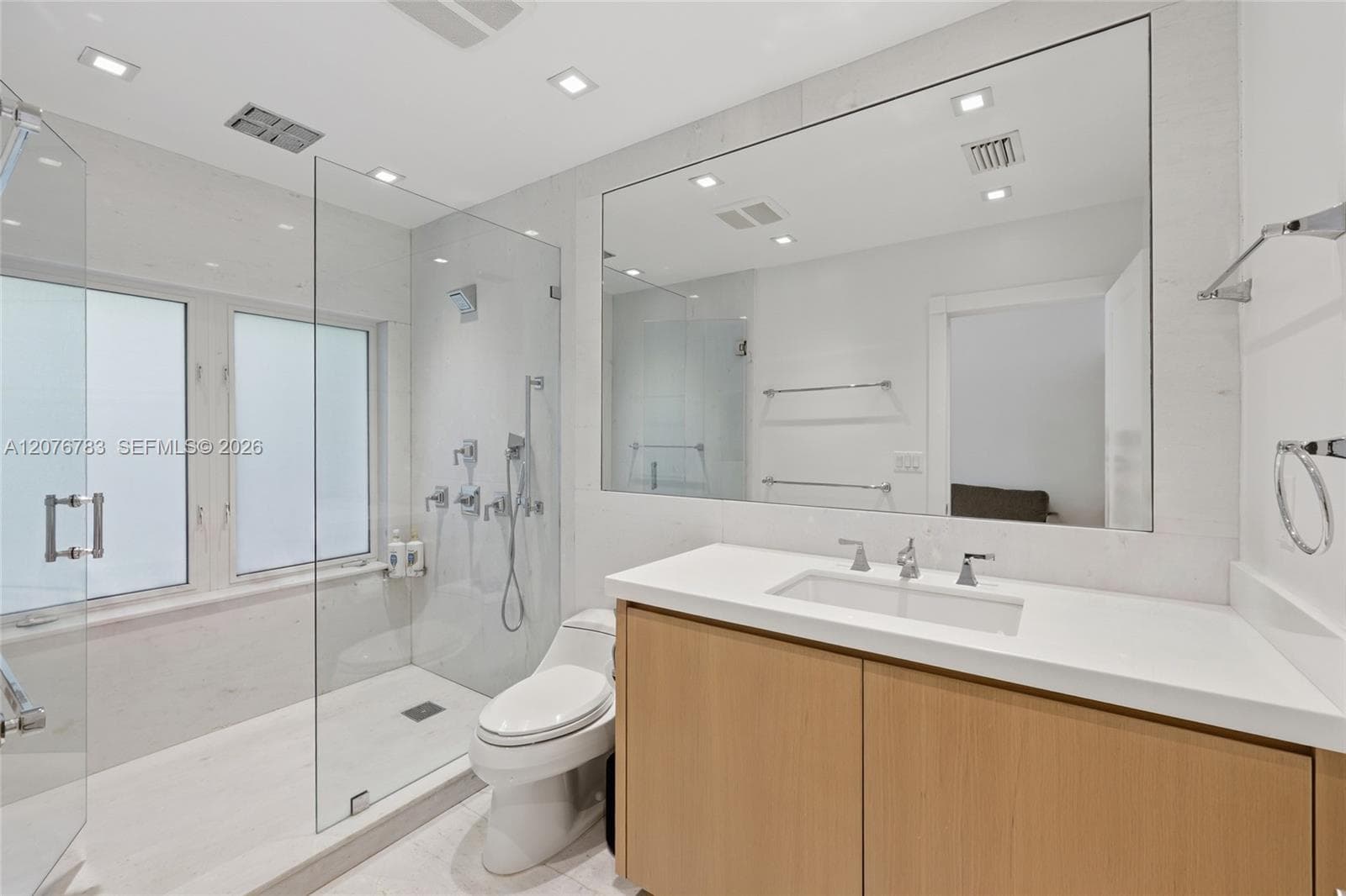 571 S Mashta Dr photo 21