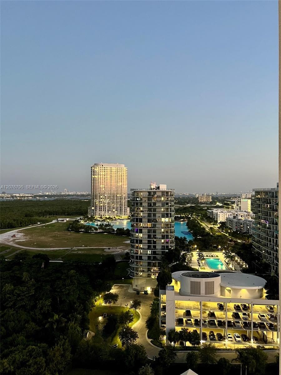 THE OAKS I CONDO · #2403 in North Miami - Photo 26