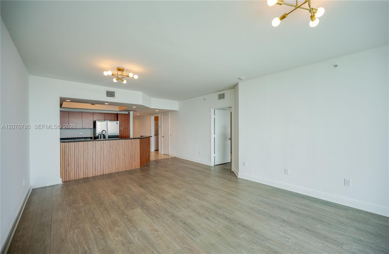 THE OAKS I CONDO · #2403 in North Miami - Photo 5