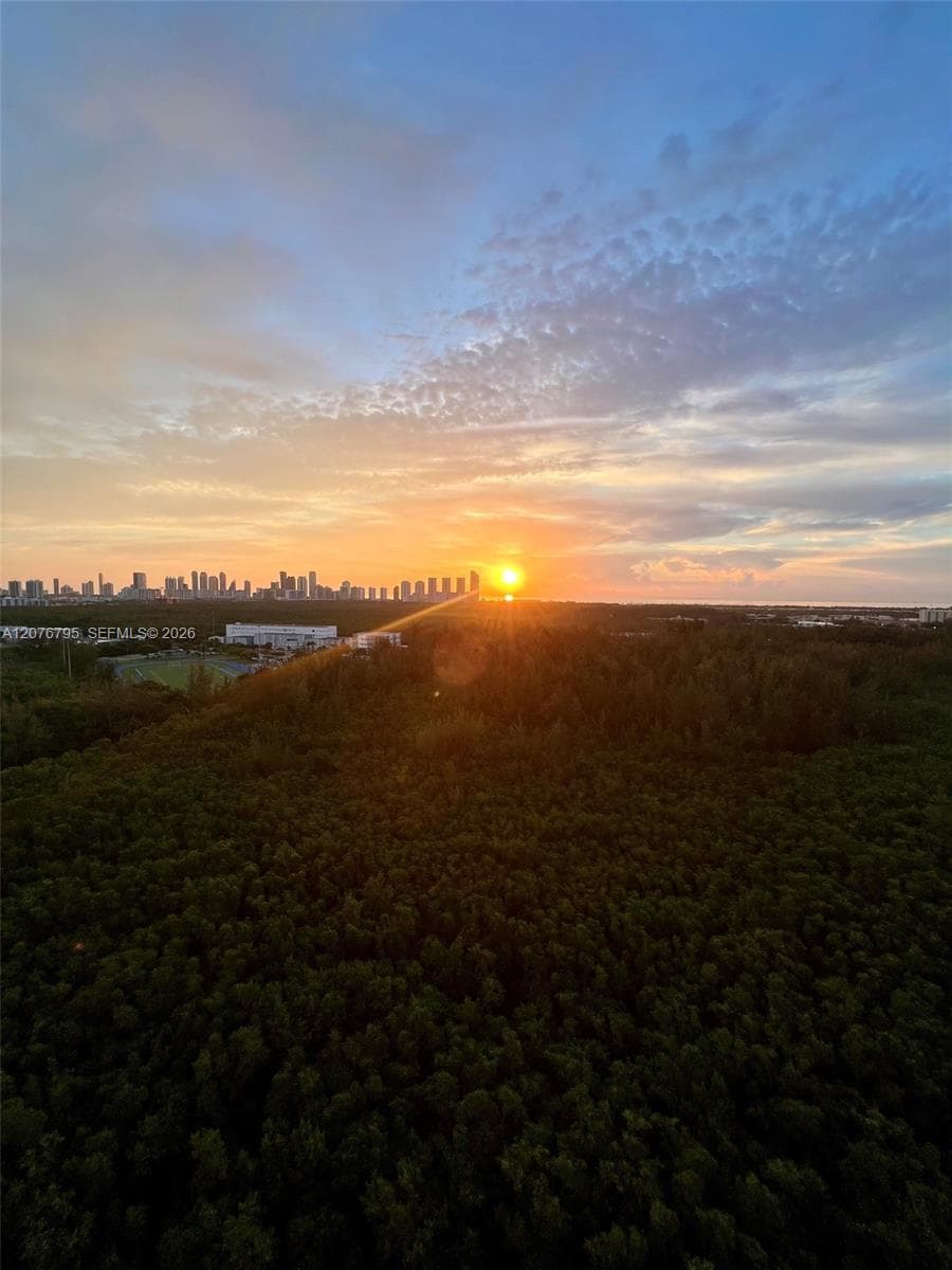 THE OAKS I CONDO · #2403 in North Miami - Photo 24