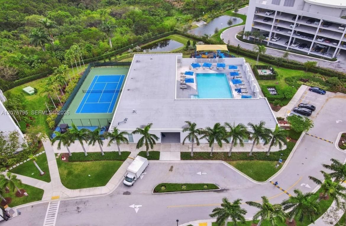 THE OAKS I CONDO · #2403 in North Miami - Photo 18
