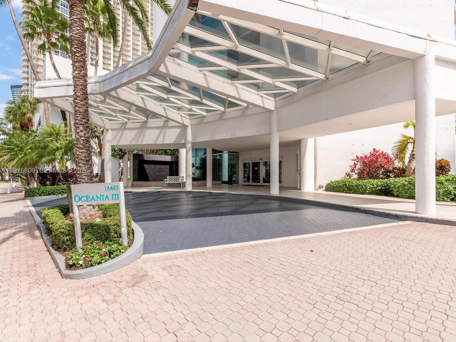 Oceania III · #1131 in Sunny Isles Beach - Photo 3