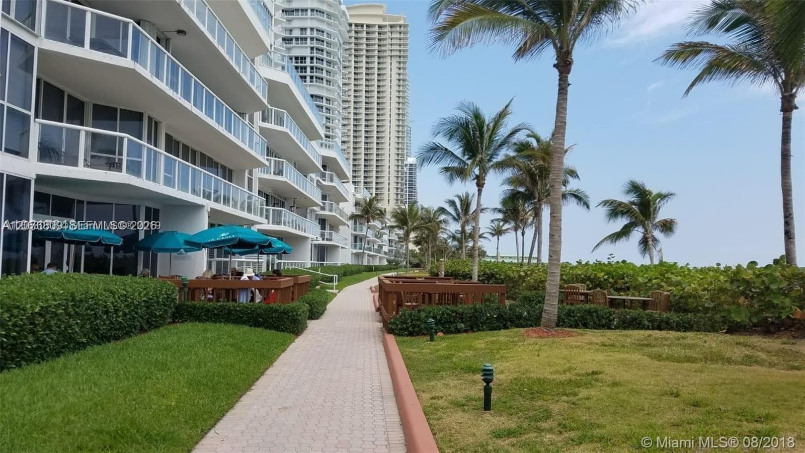 Oceania III · #1131 in Sunny Isles Beach - Photo 4