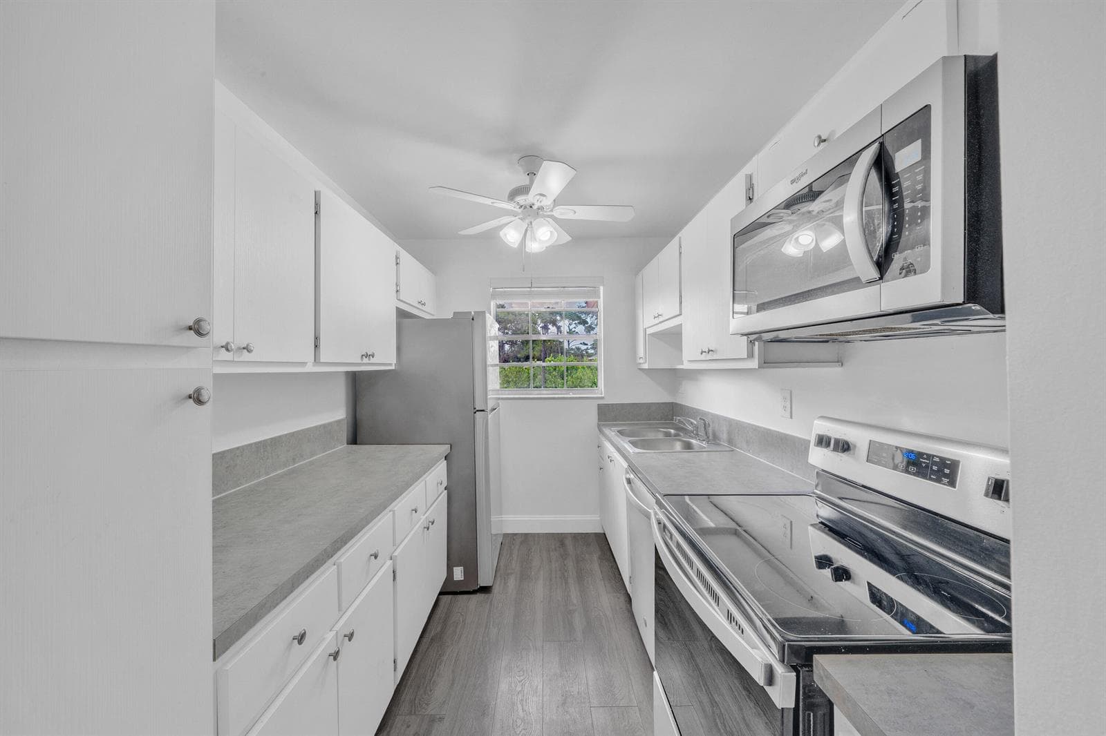 5 Kitchen (1)