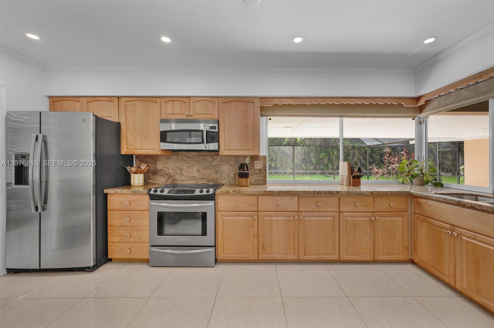 11805 SW 62nd Ave photo 3
