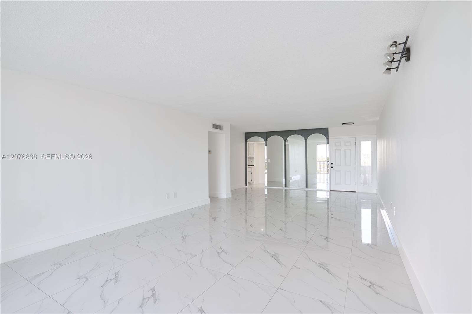 JADE WINDS · #829-4 in Miami - Photo 5