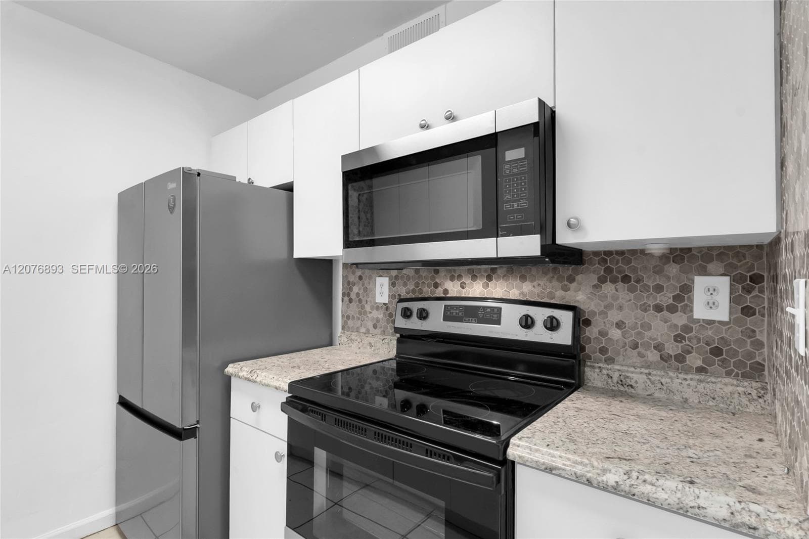 CYPRESS VILLAGE · #K11 in Miami Lakes - Photo 7