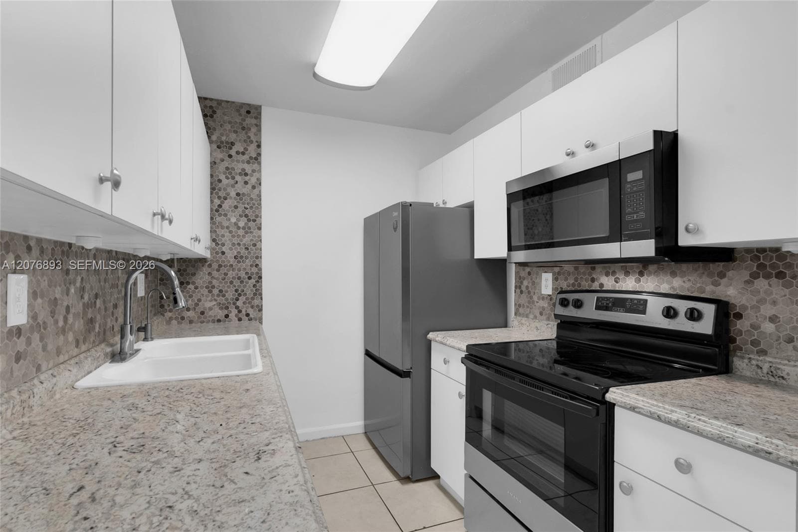 CYPRESS VILLAGE · #K11 in Miami Lakes - Photo 5