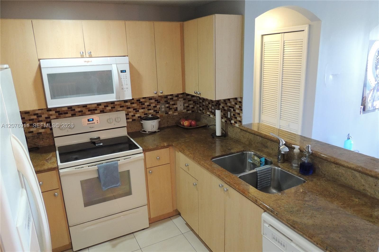 THE COURTS AT DORAL ISLES · #1336 in Doral - Photo 3