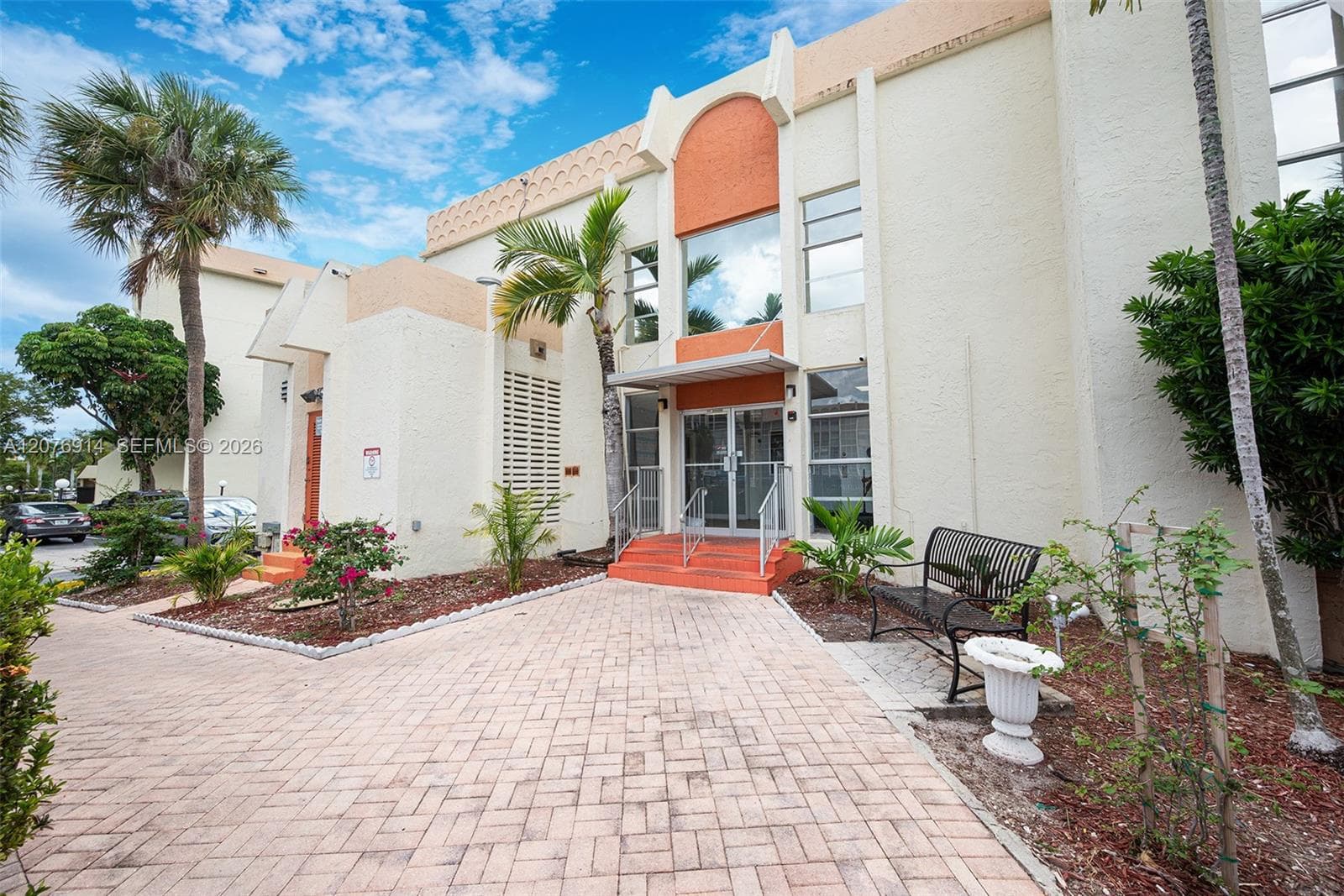 DESOTO PARK CONDO · #103 in Hallandale Beach - Photo 7