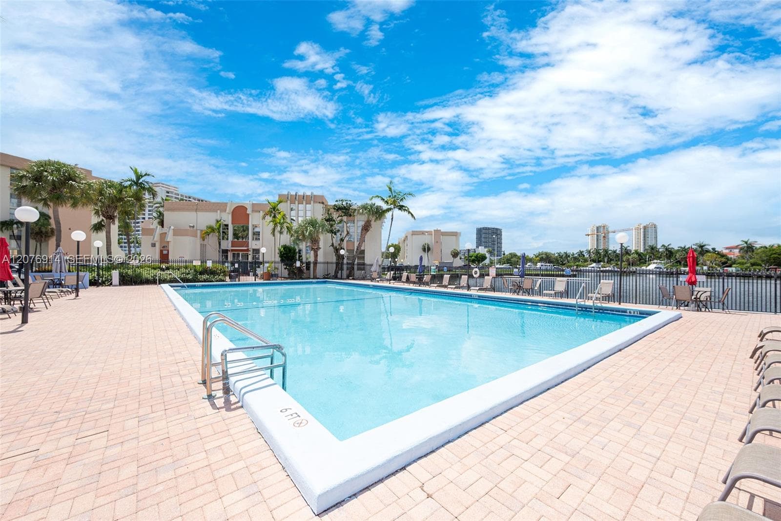 DESOTO PARK CONDO · #103 in Hallandale Beach - Photo 24