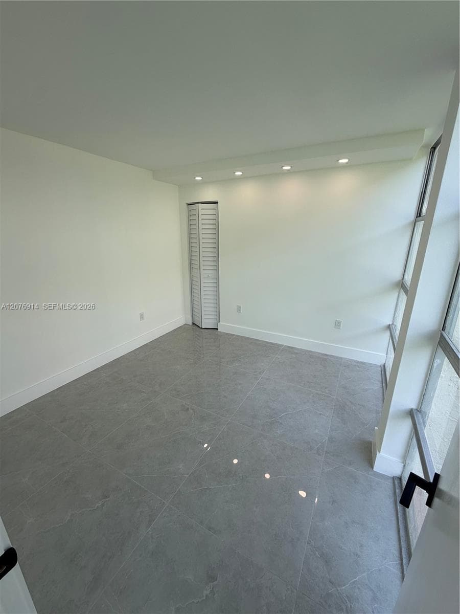 DESOTO PARK CONDO · #103 in Hallandale Beach - Photo 31