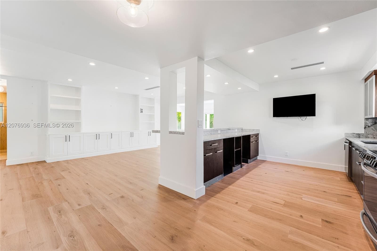 740 S Shore Dr photo 34
