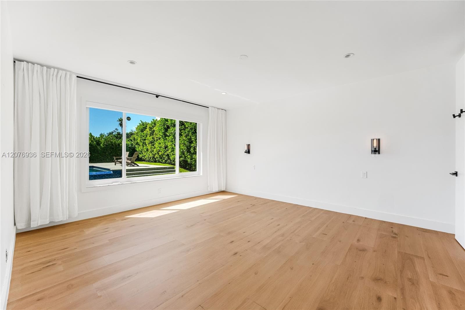 740 S Shore Dr photo 35