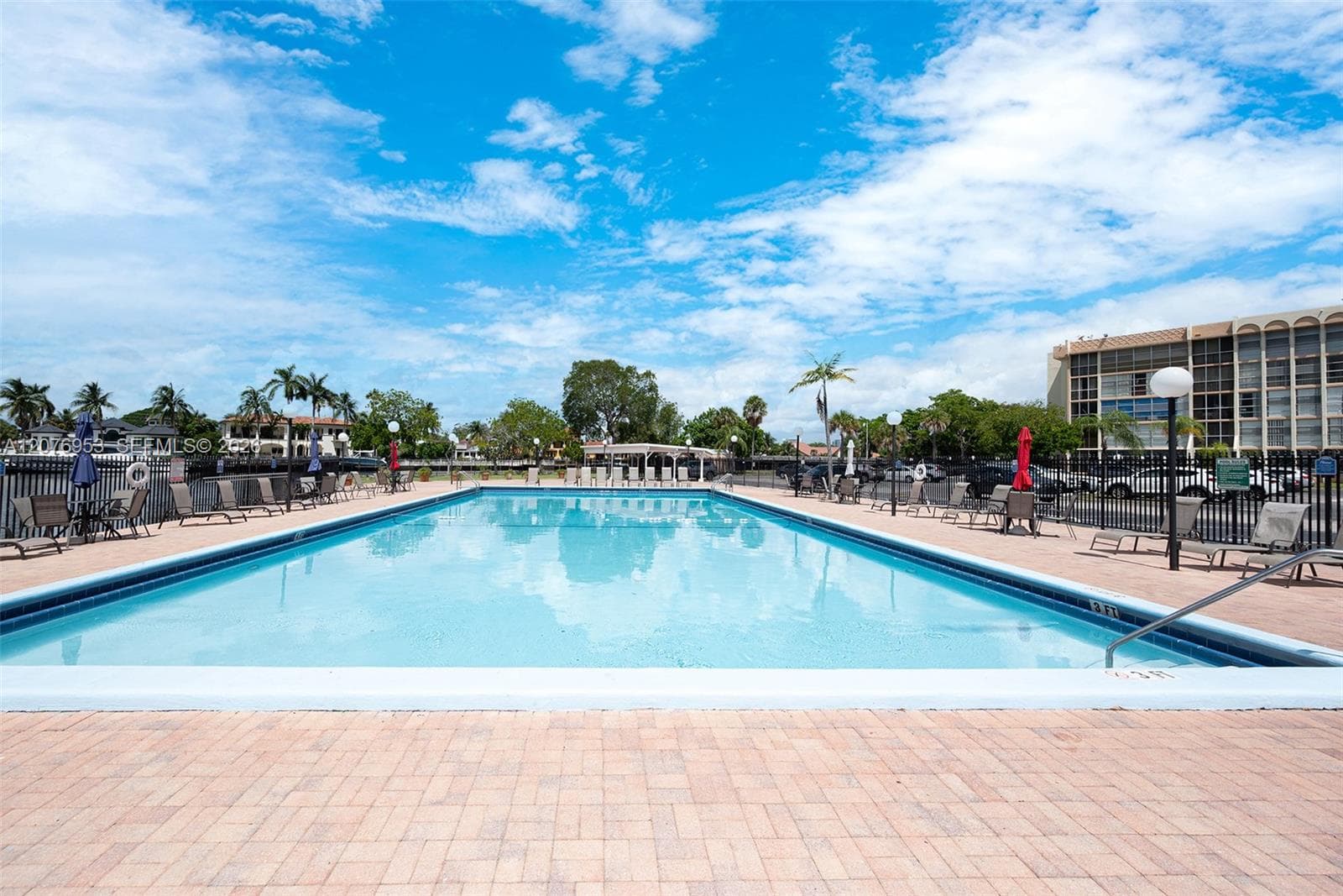 DESOTO PARK CONDO · #102 in Hallandale Beach - Photo 23