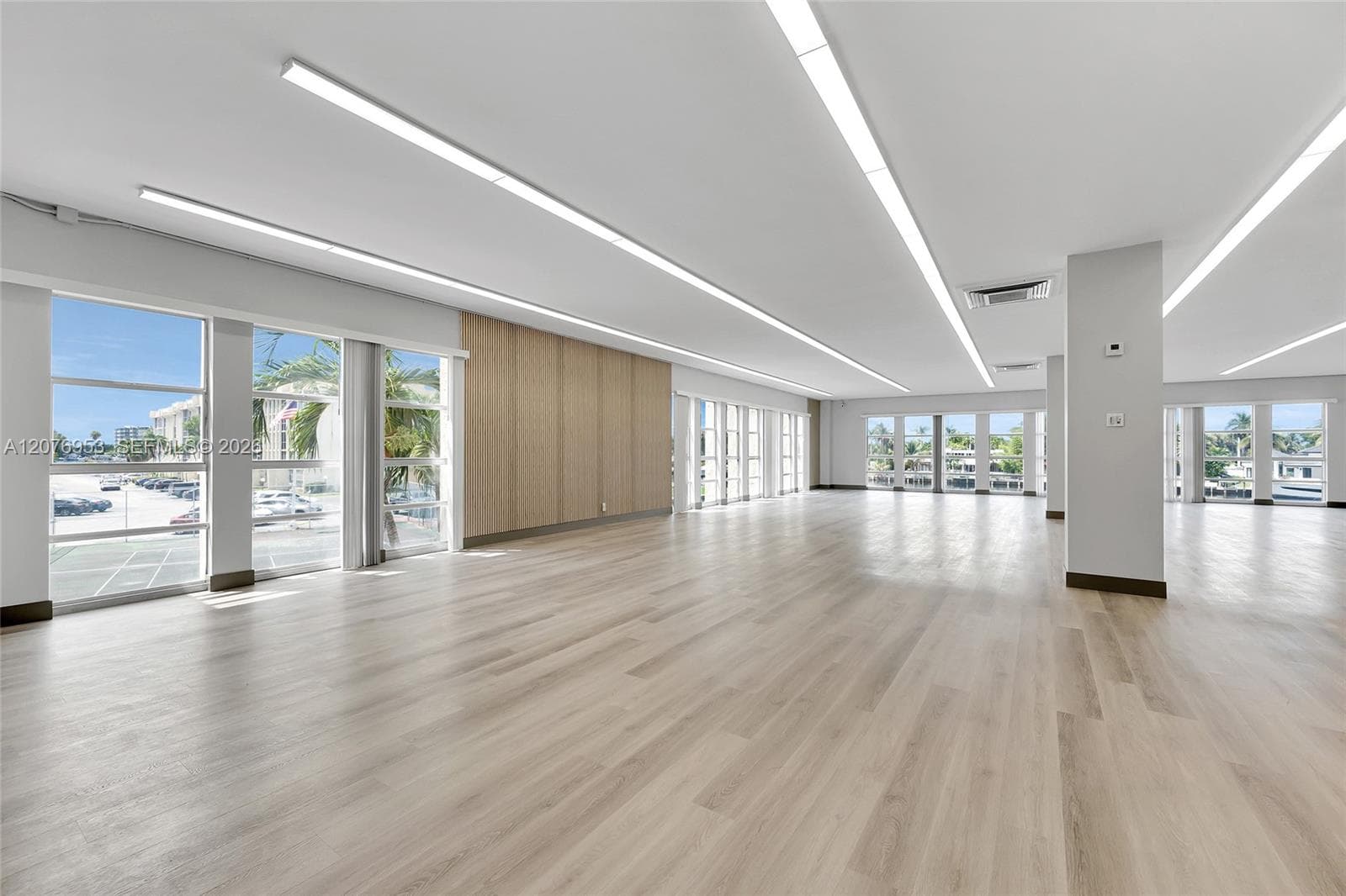 DESOTO PARK CONDO · #102 in Hallandale Beach - Photo 12