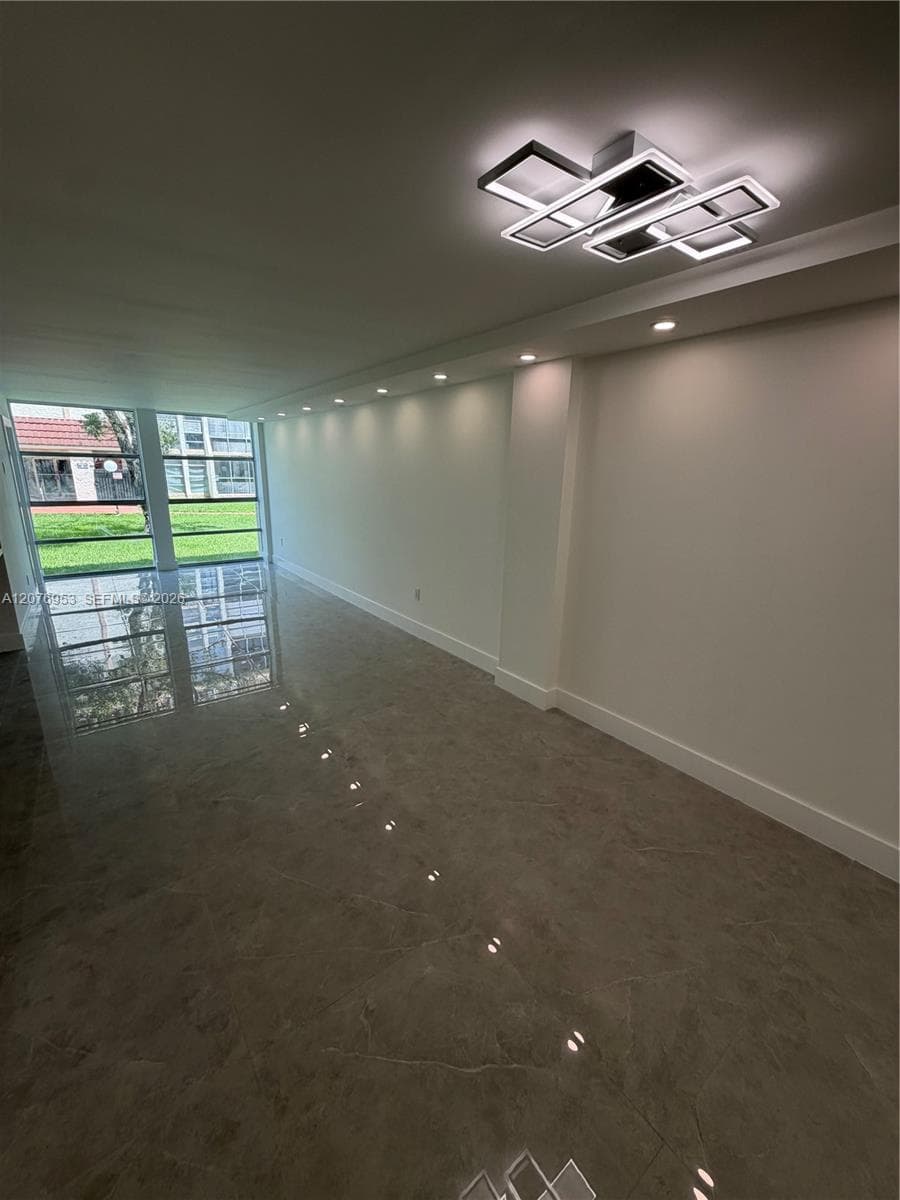 DESOTO PARK CONDO · #102 in Hallandale Beach - Photo 35