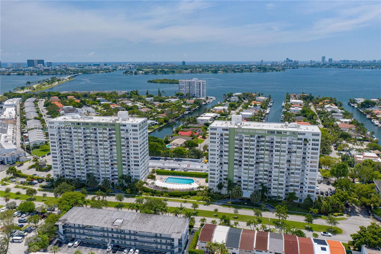Bayview Towers Condo · #A1509 in North Miami - Photo 3