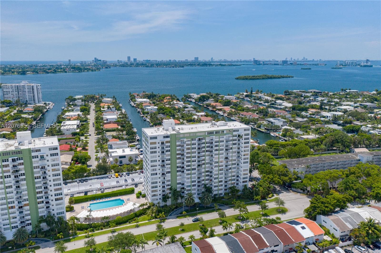 Bayview Towers Condo · #A1509 in North Miami - Photo 4