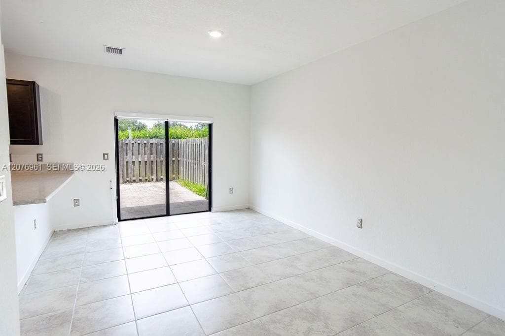 11387 SW 248th Ter photo 13