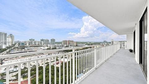 WINSTON TOWERS · #2401 in Sunny Isles Beach - Photo 3