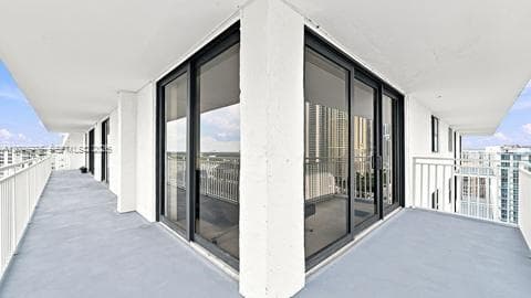 WINSTON TOWERS · #2401 in Sunny Isles Beach - Photo 5