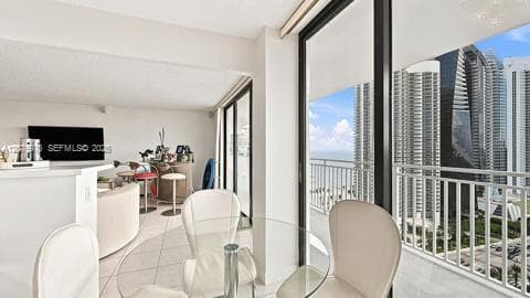 WINSTON TOWERS · #2401 in Sunny Isles Beach - Photo 24