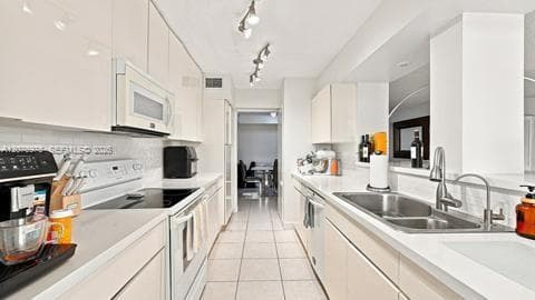 WINSTON TOWERS · #2401 in Sunny Isles Beach - Photo 25