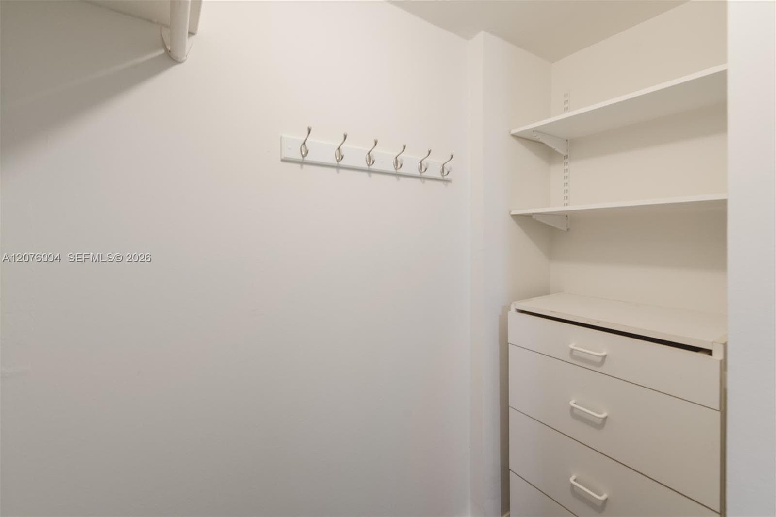 BISCAYA III CONDO · #406 in Aventura - Photo 17
