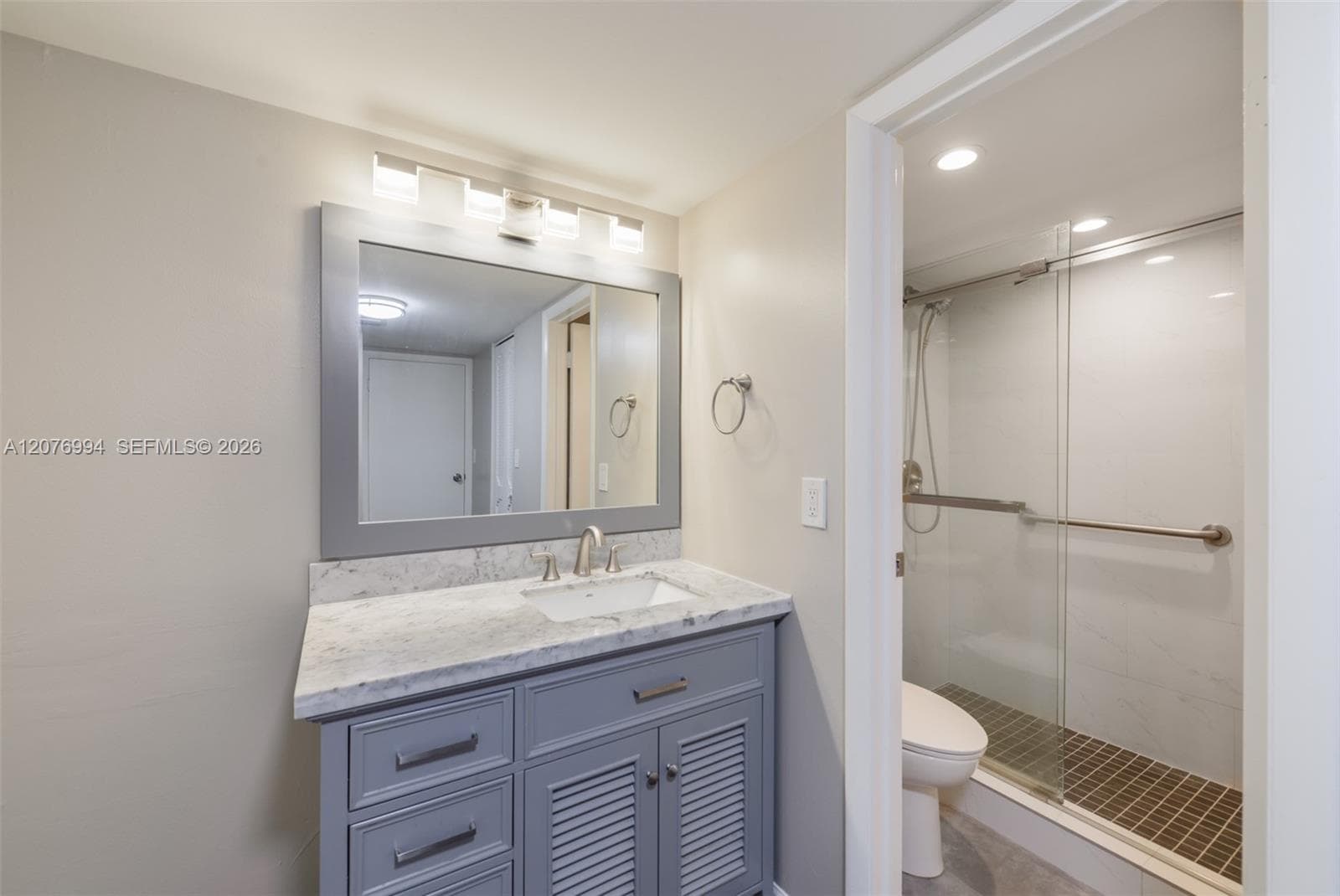 BISCAYA III CONDO · #406 in Aventura - Photo 18