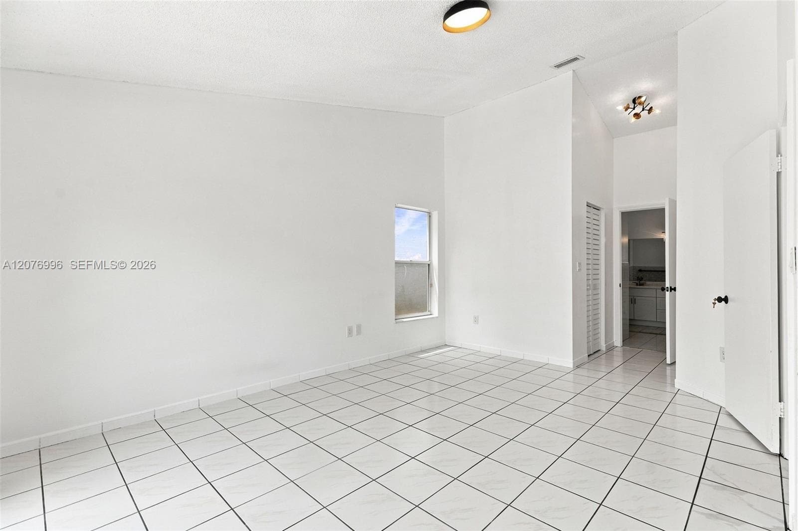 19181 NW 89th Ave #1 photo 23